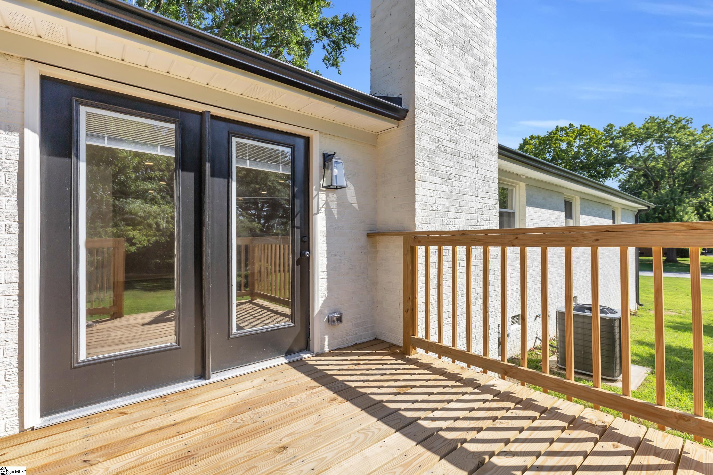 2 Melbourne Lane Property Photo 31