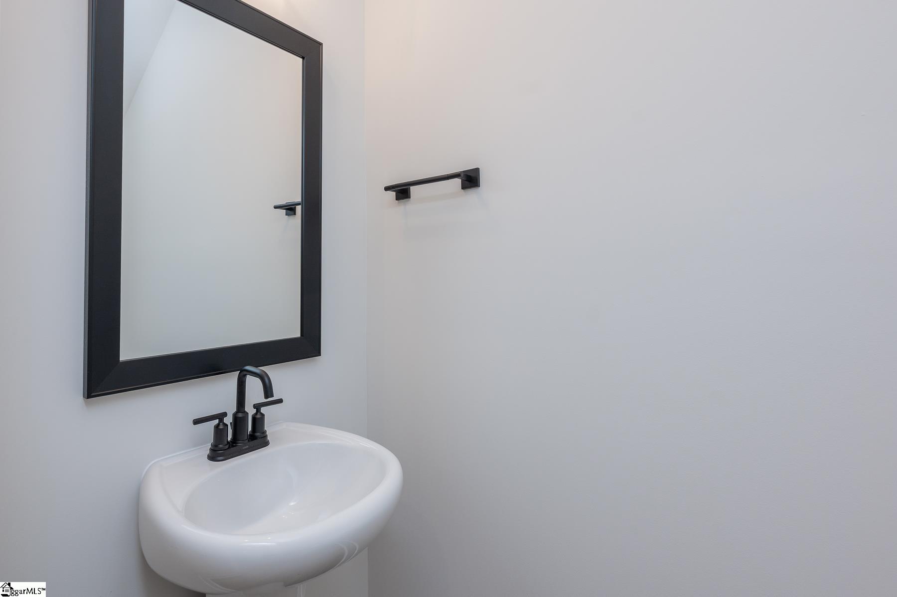 1004 Gresham Place Property Photo 14