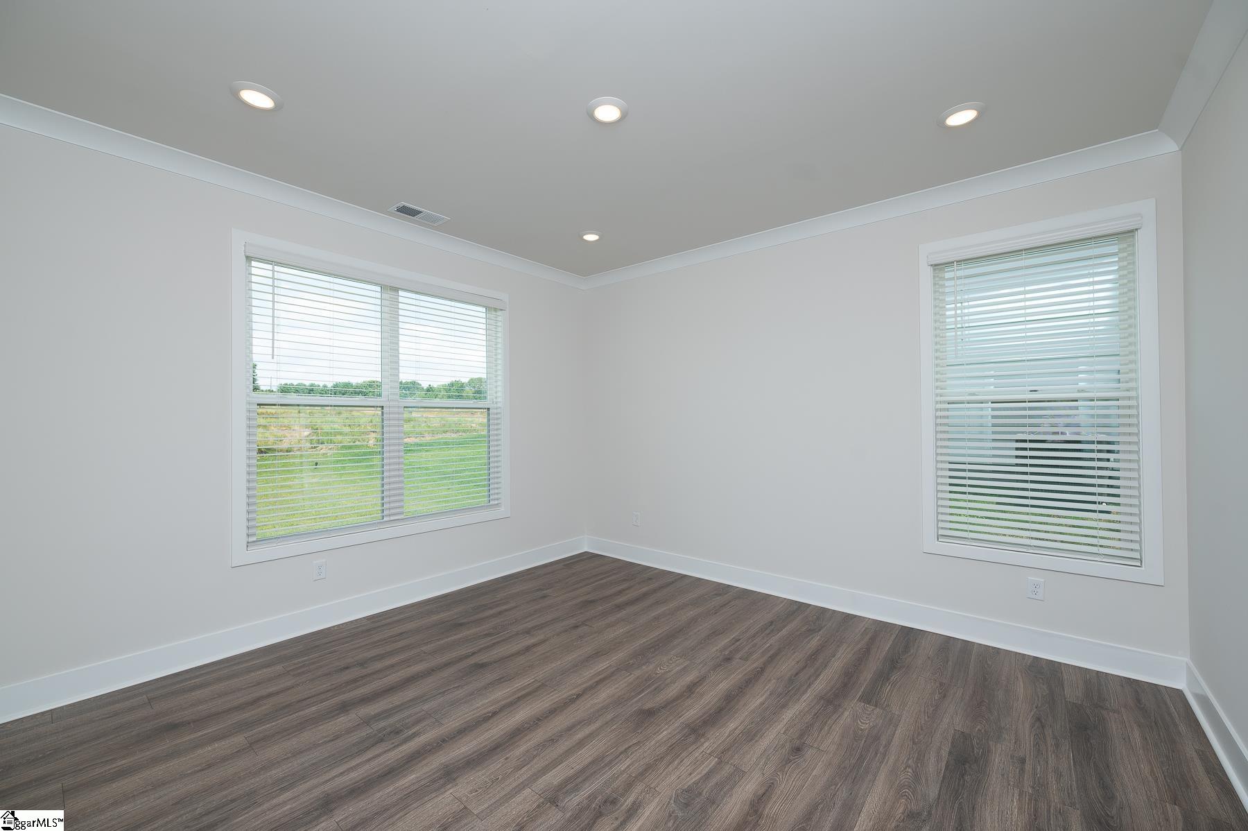 1004 Gresham Place Property Photo 15
