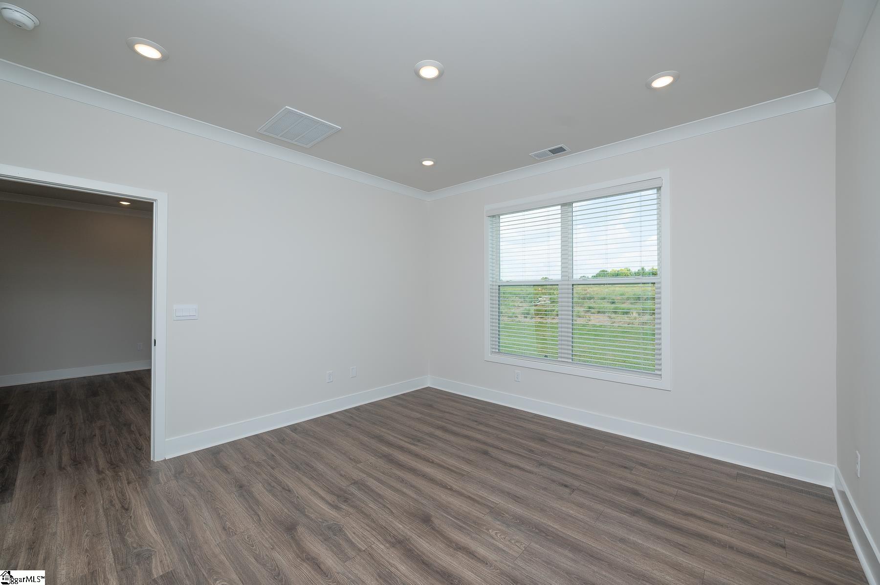 1004 Gresham Place Property Photo 16