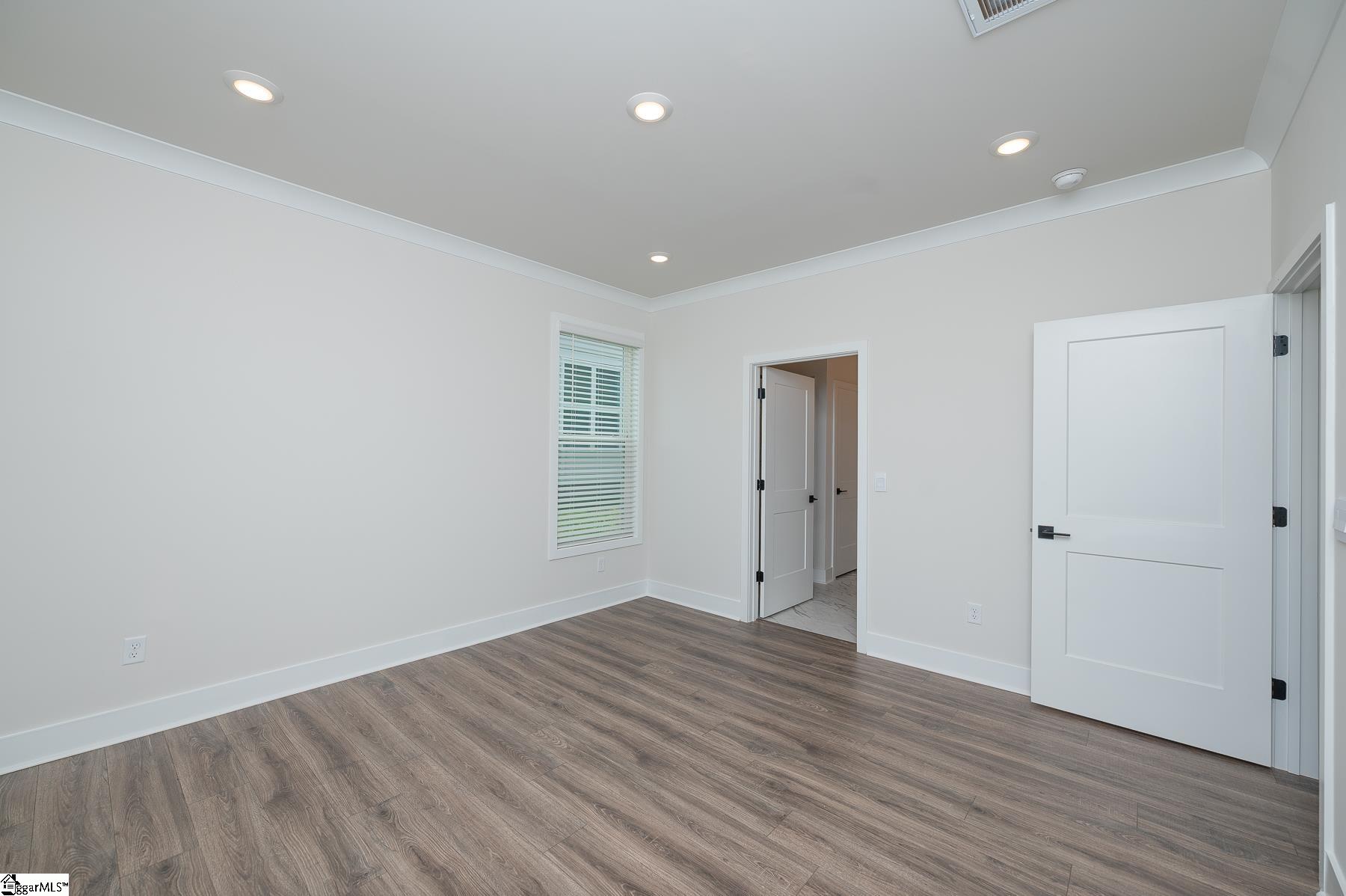 1004 Gresham Place Property Photo 17