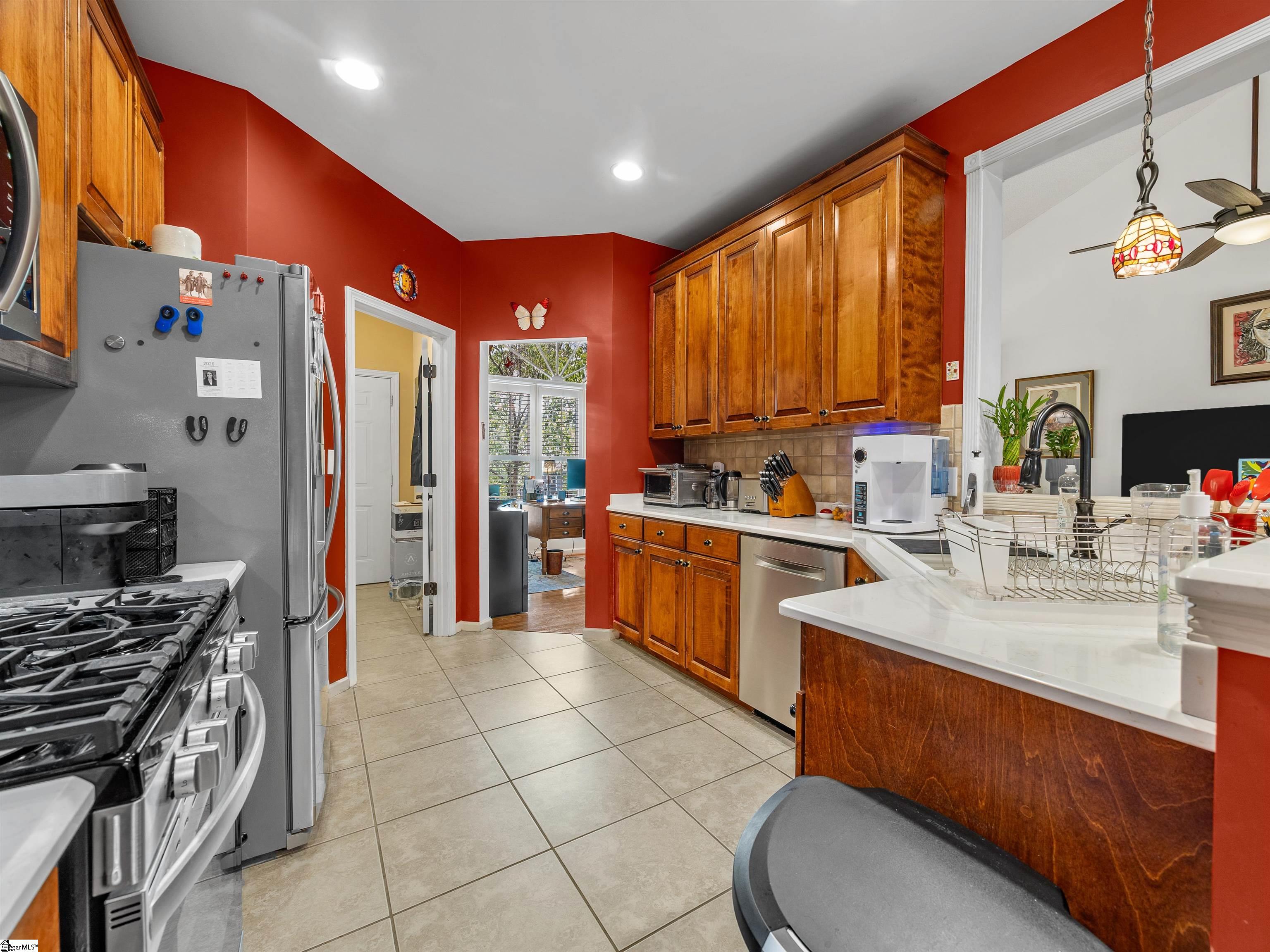 1 Fox Ridge Way Property Photo 12