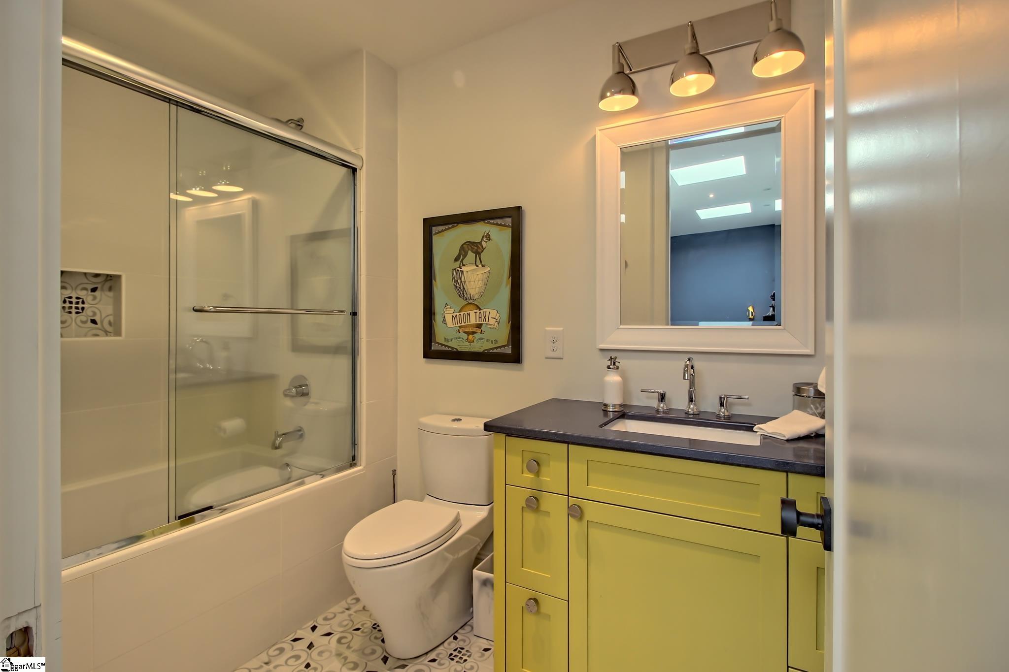 429 N Markley Street Property Photo 22