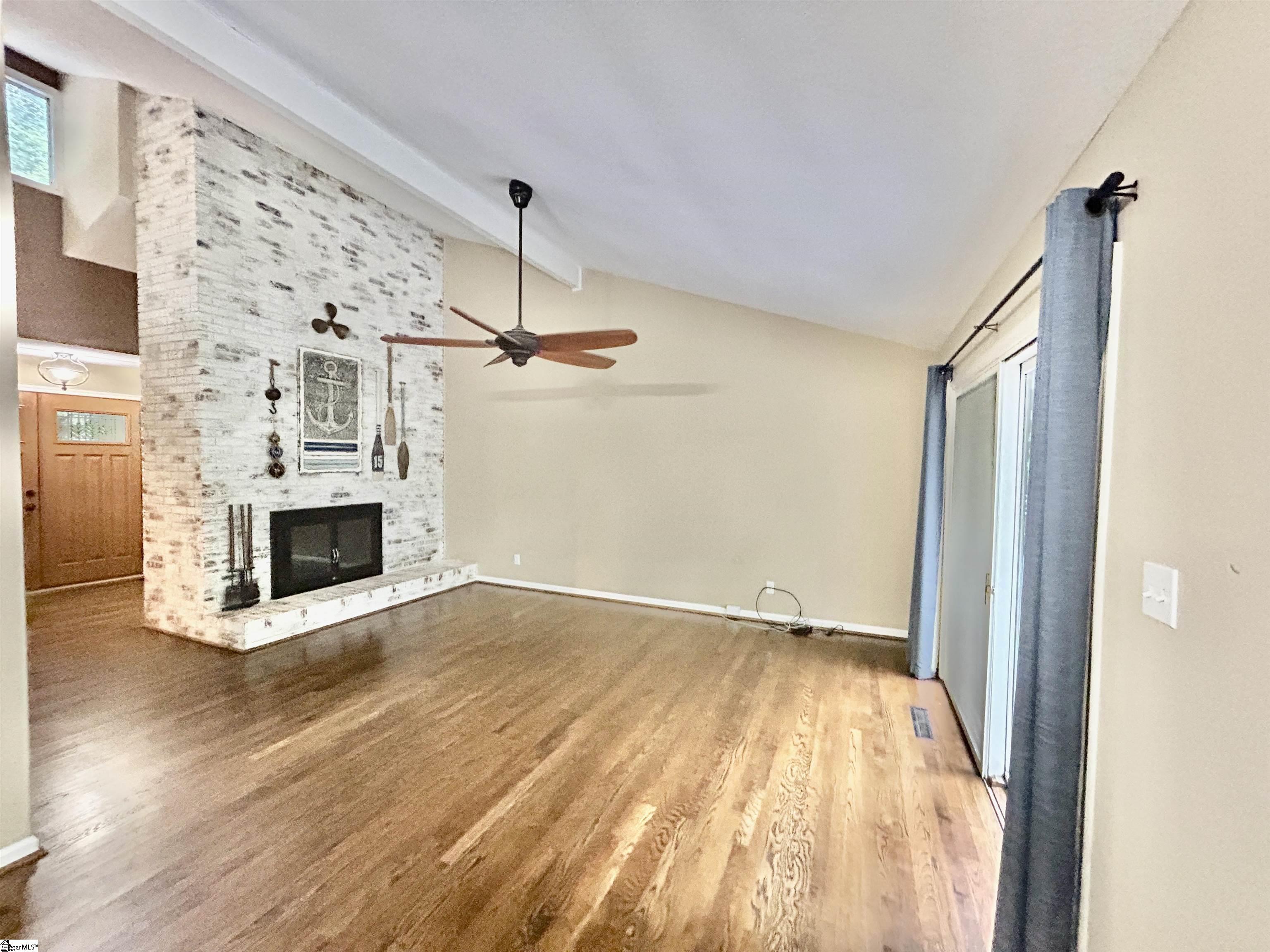 121 Circle Drive Property Photo 4