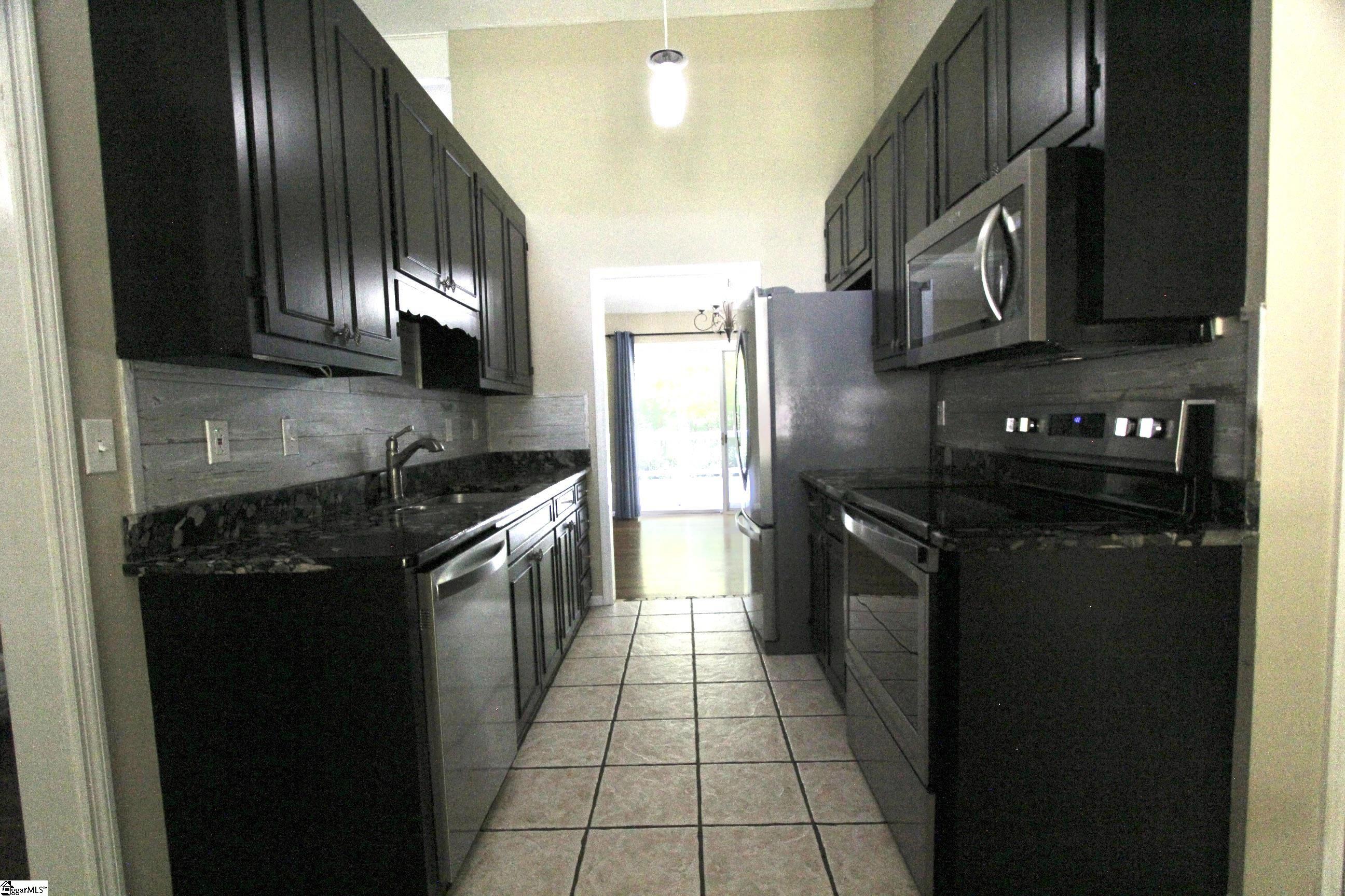 121 Circle Drive Property Photo 11