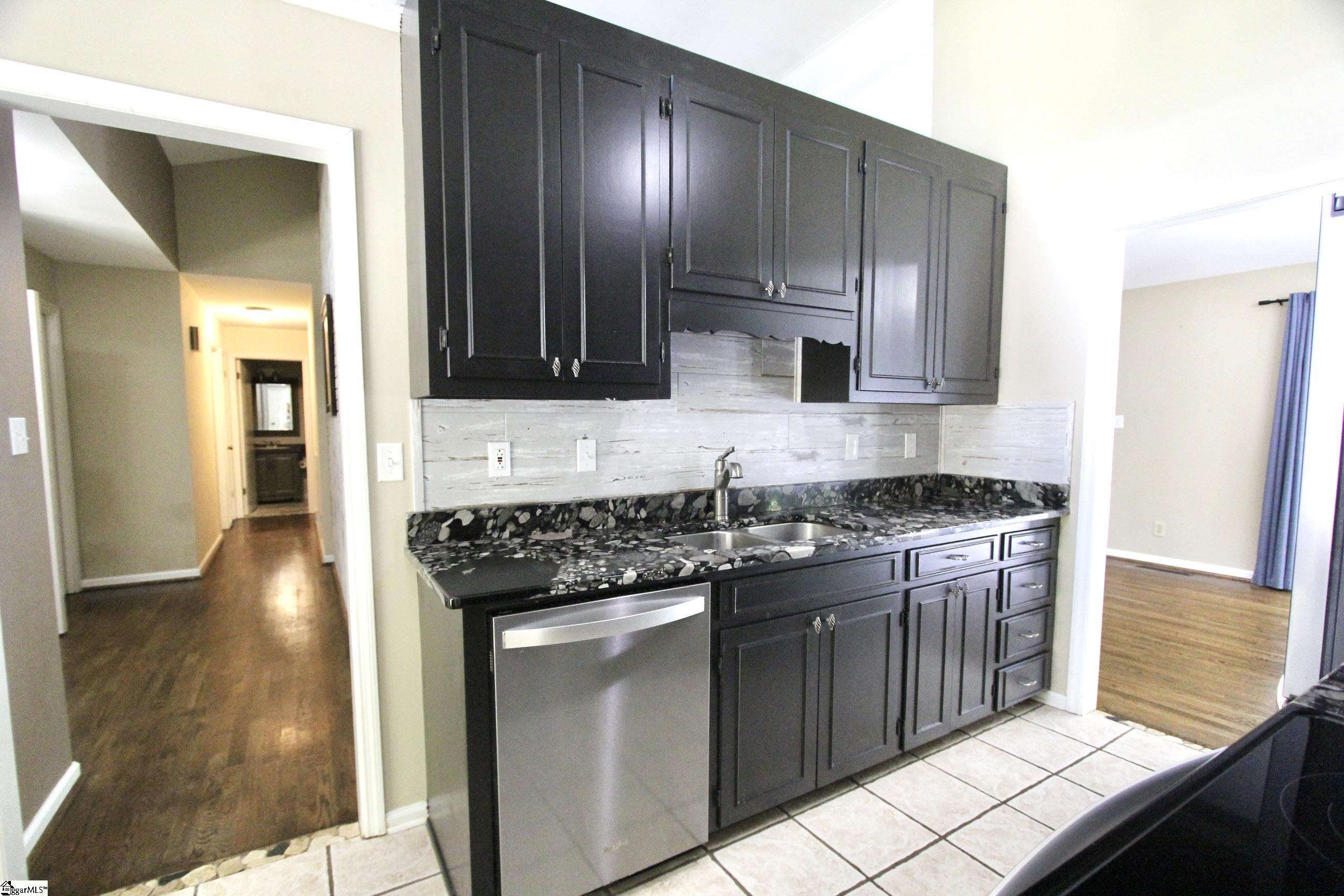 121 Circle Drive Property Photo 13