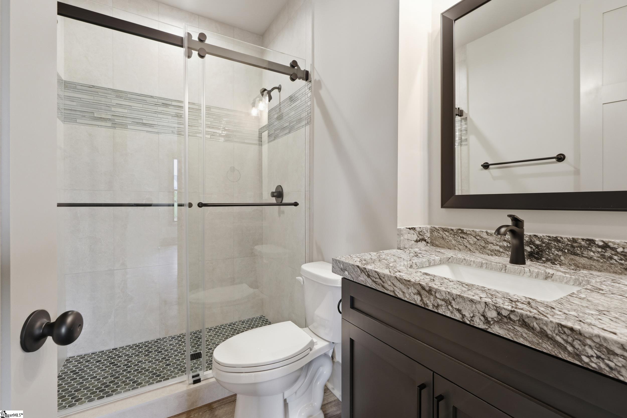 4088 Hollybank Drive Property Photo 14