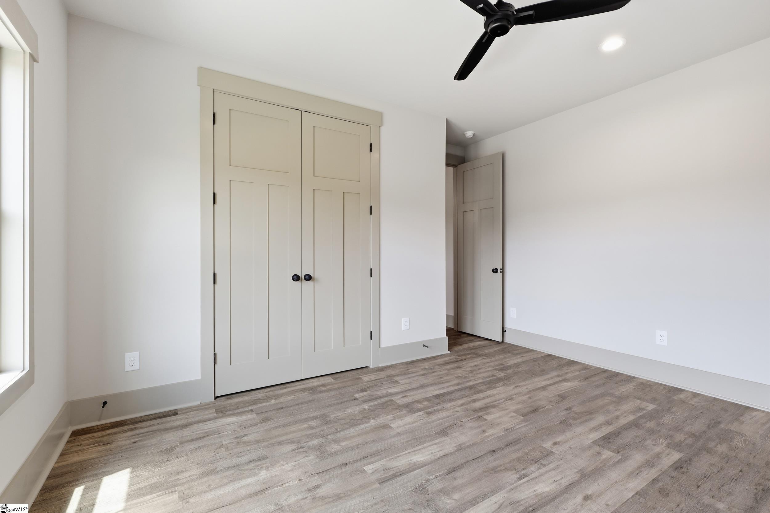4088 Hollybank Drive Property Photo 19