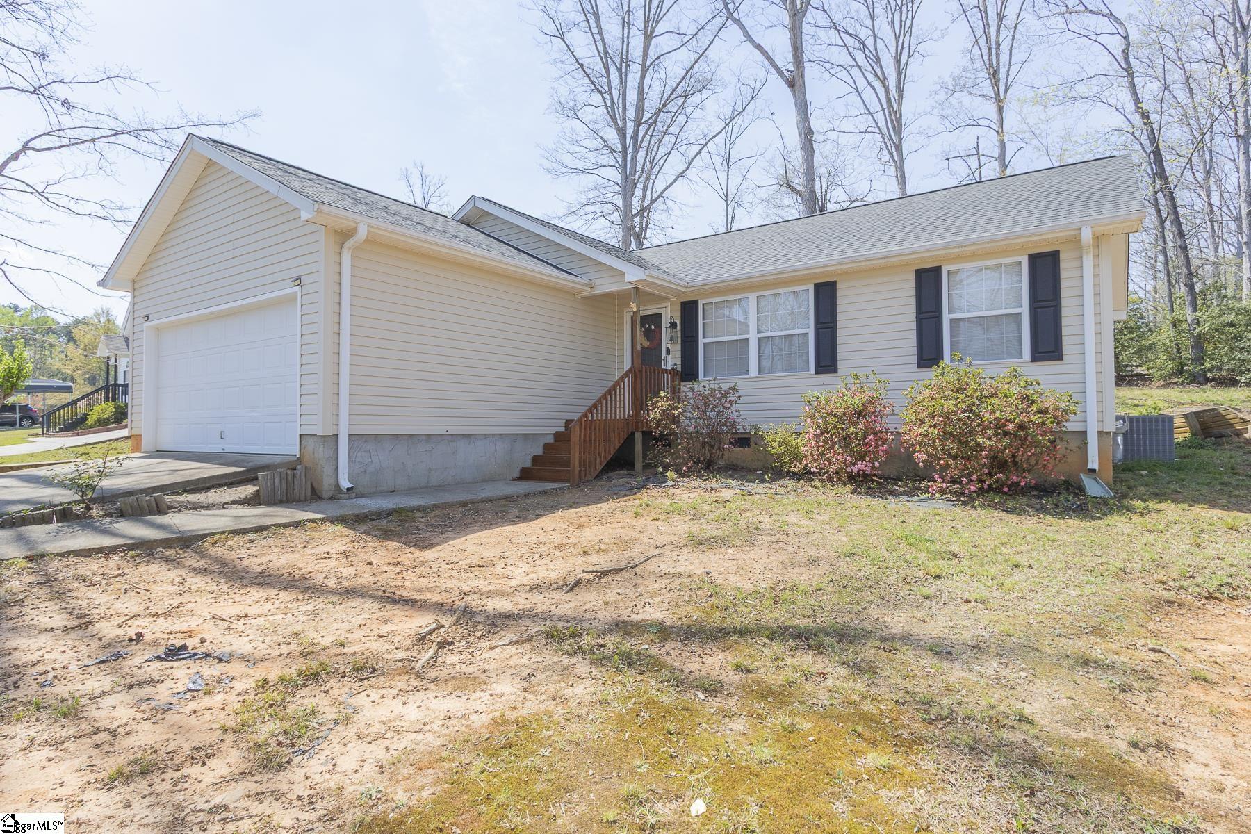 107 Brookside Circle Property Photo 2