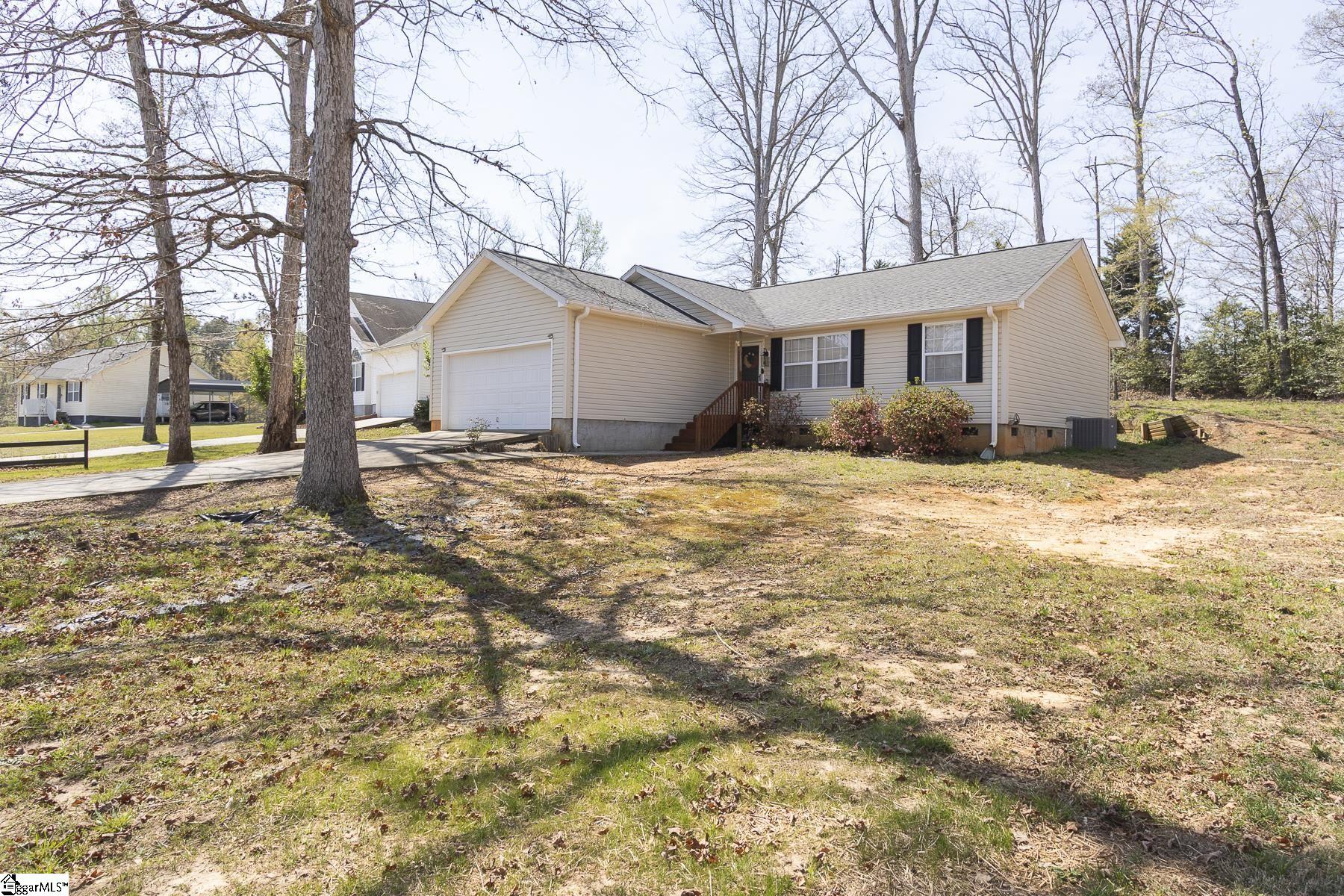 107 Brookside Circle Property Photo 3