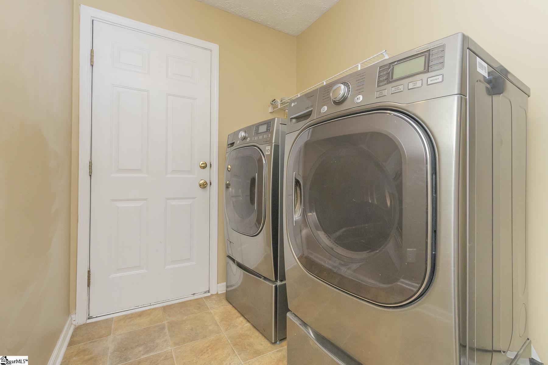 107 Brookside Circle Property Photo 14