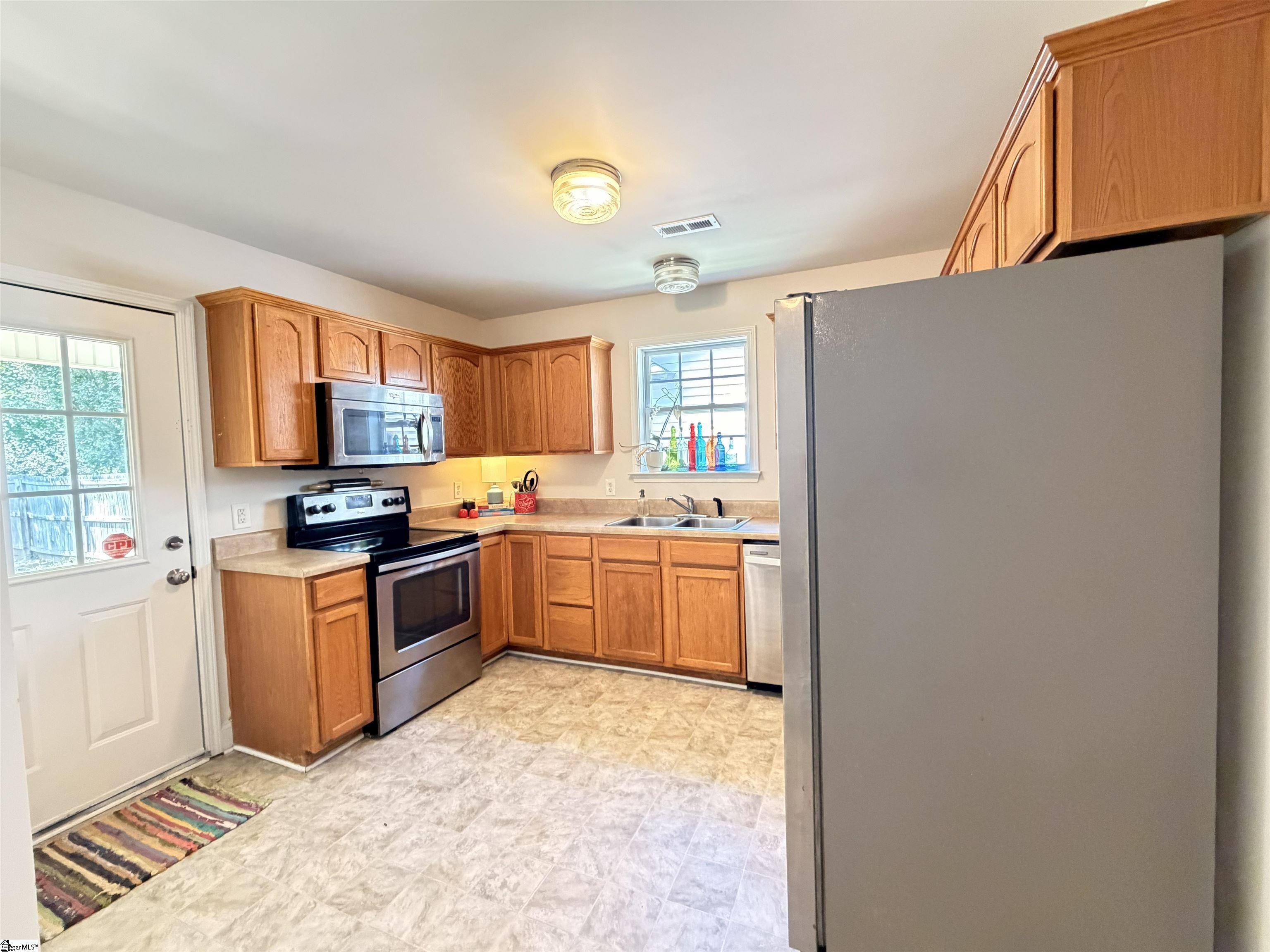 5 Cedar Brook Court Property Photo 2