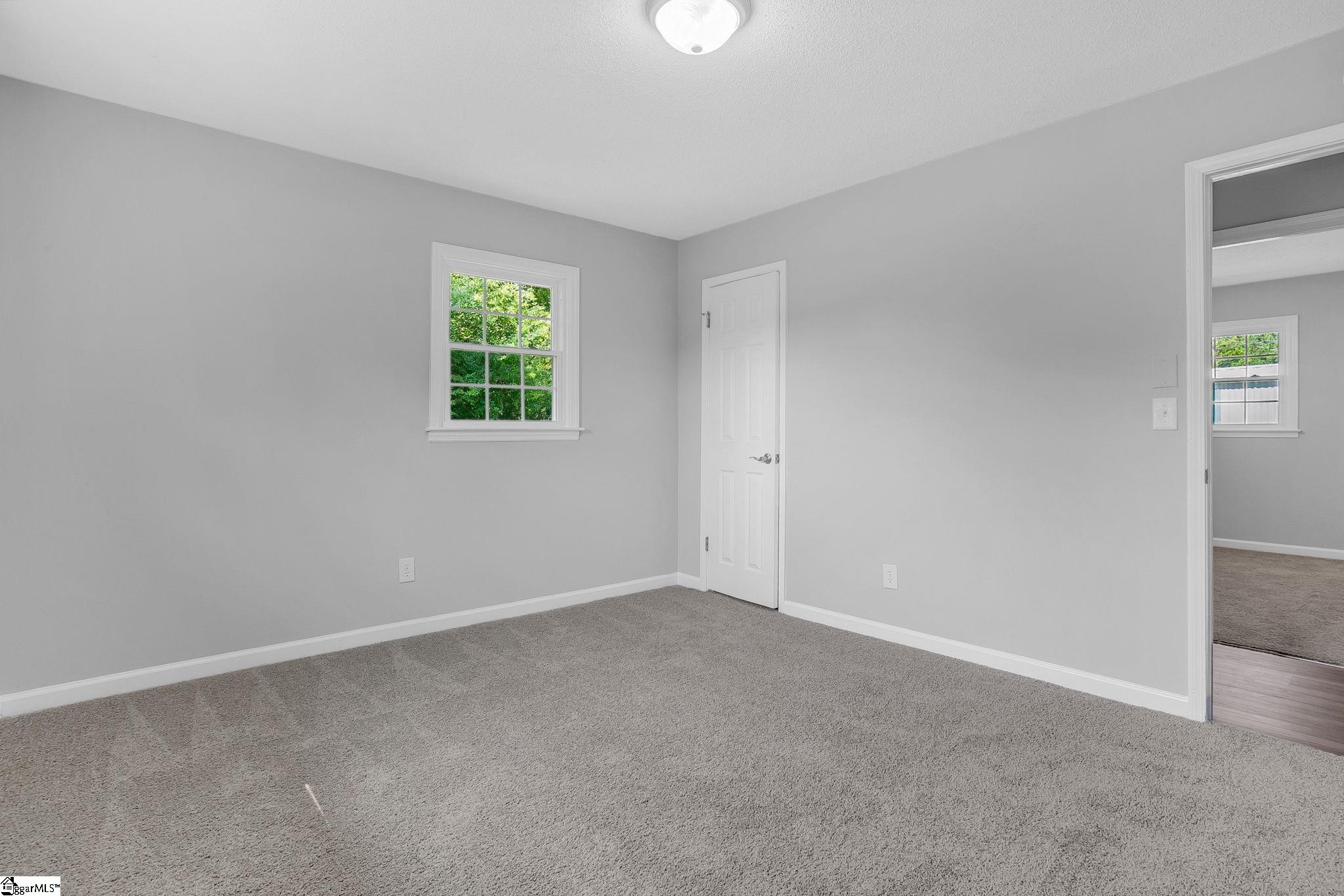 1500 Mountain View Road Property Photo 25