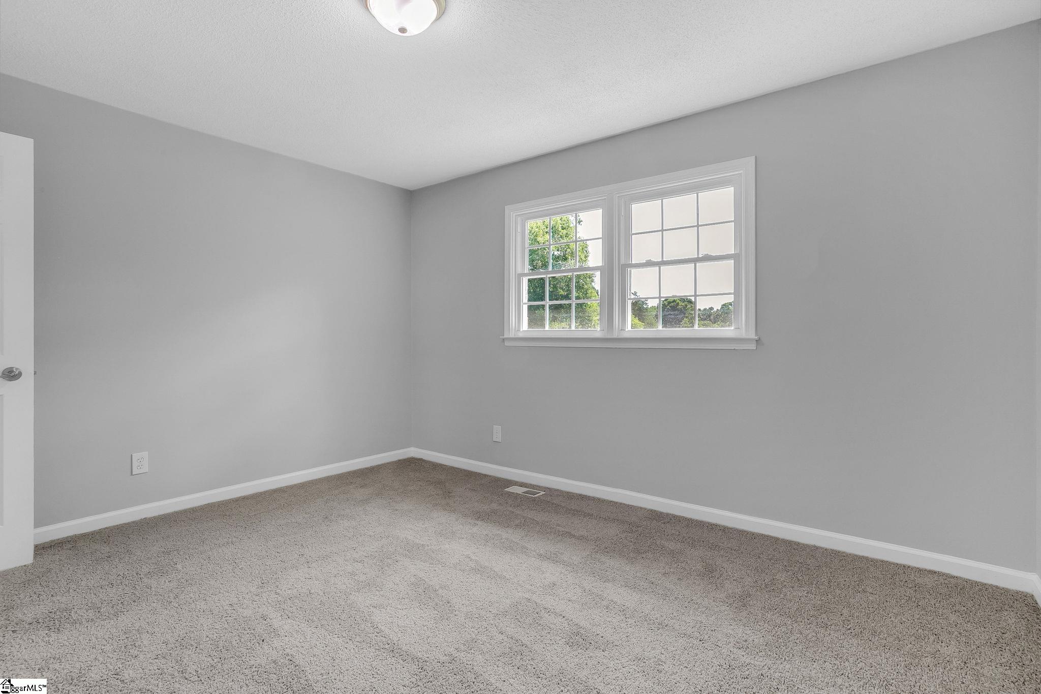 1500 Mountain View Road Property Photo 27