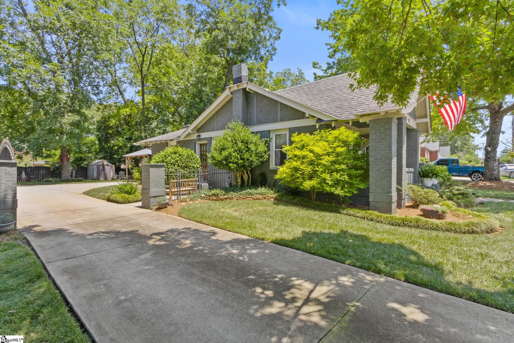 105 E Blue Ridge Drive Property Photo 26