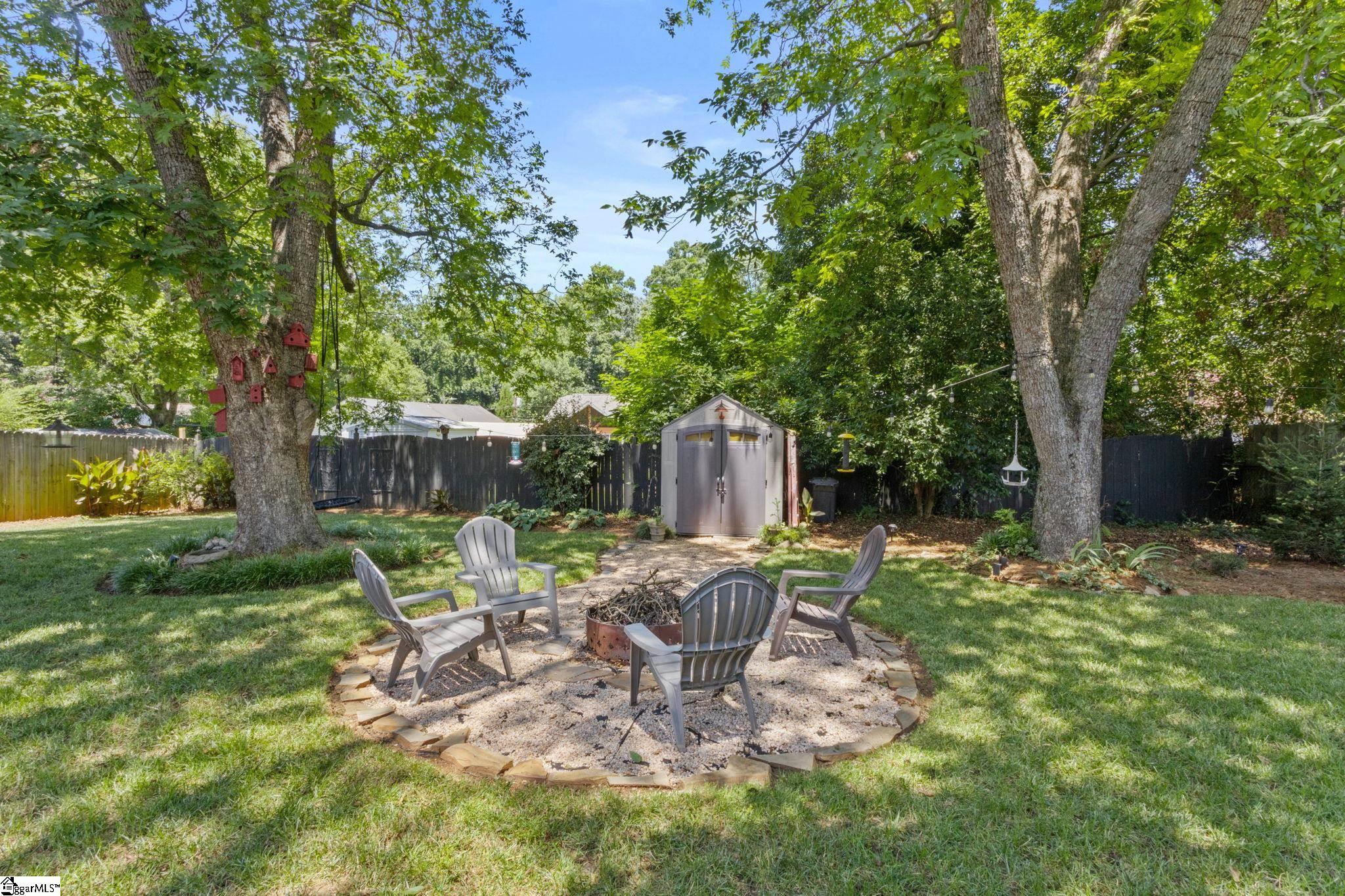 105 E Blue Ridge Drive Property Photo 28