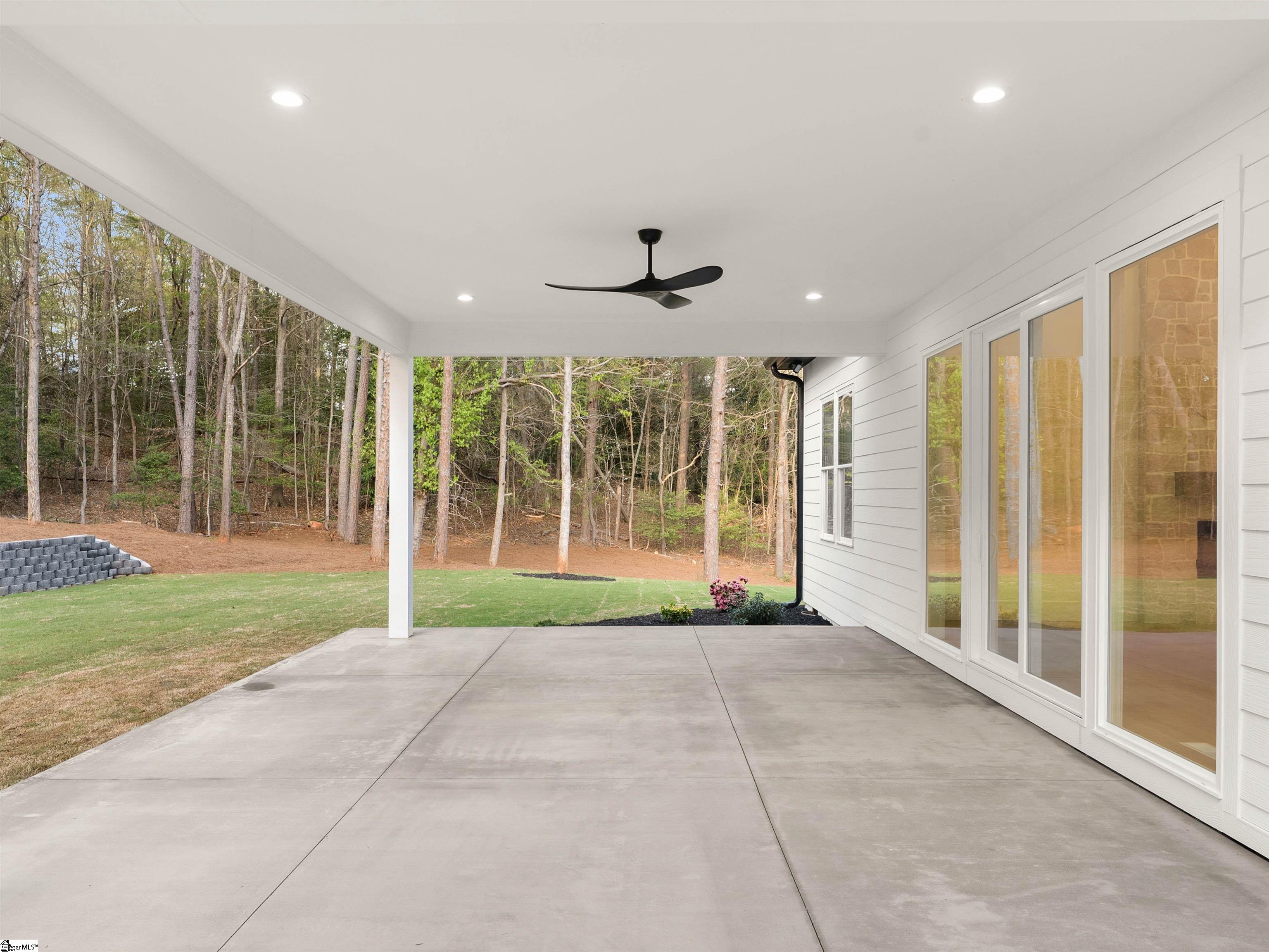 1596928 Property Photo 41