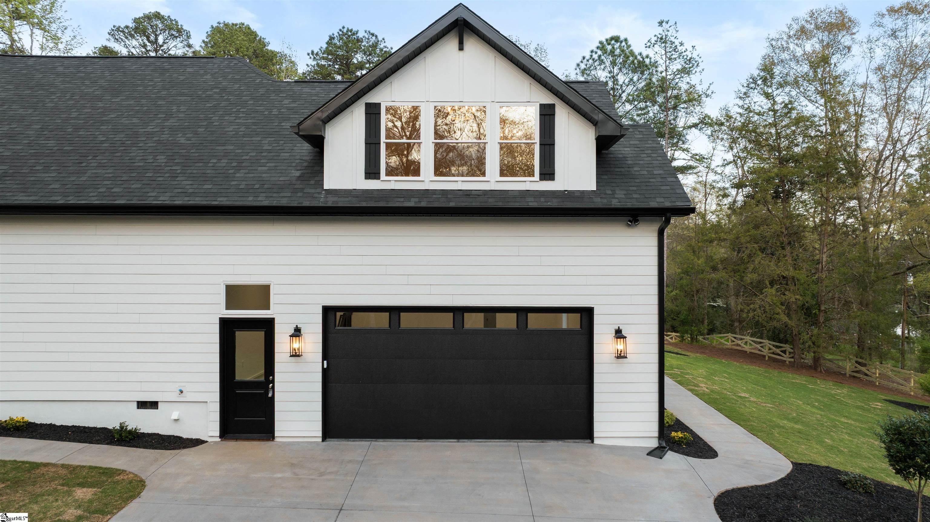 1596928 Property Photo 44