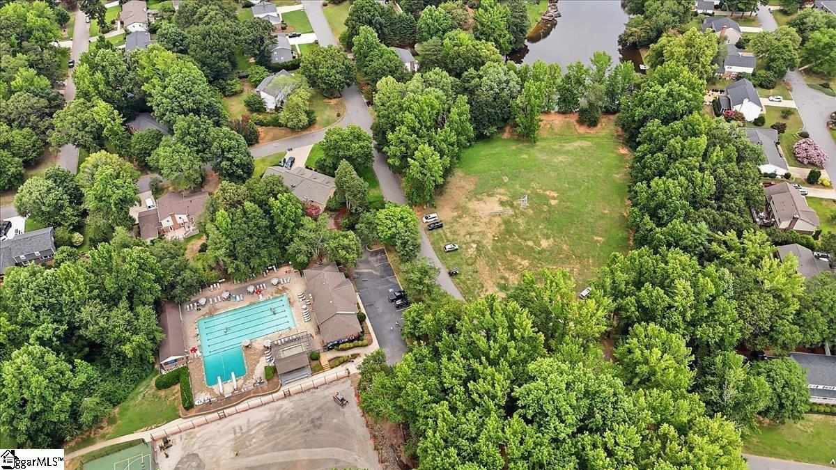 201 Crepe Myrtle Court Property Photo 32