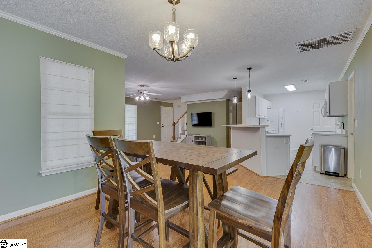 1010 Meehan Way Property Photo 13