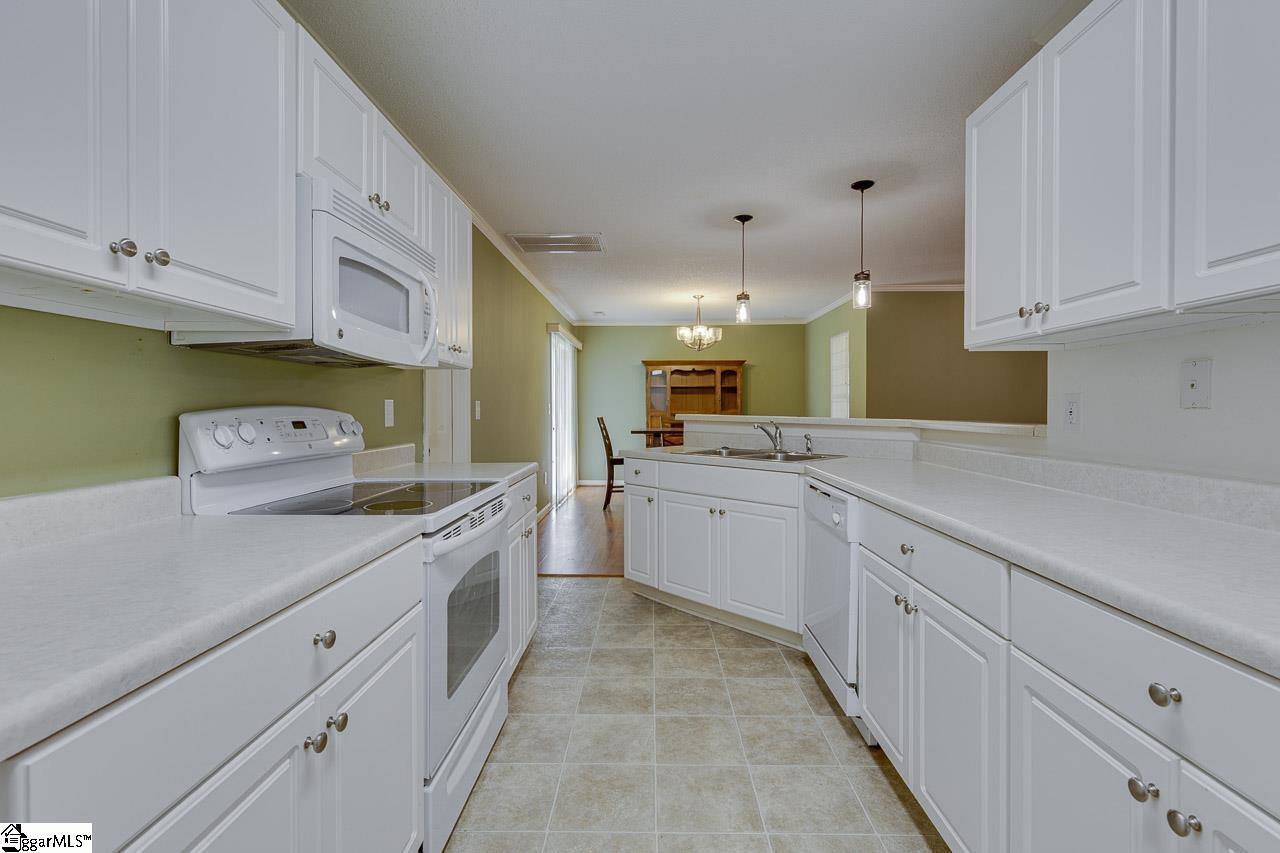 1010 Meehan Way Property Photo 18