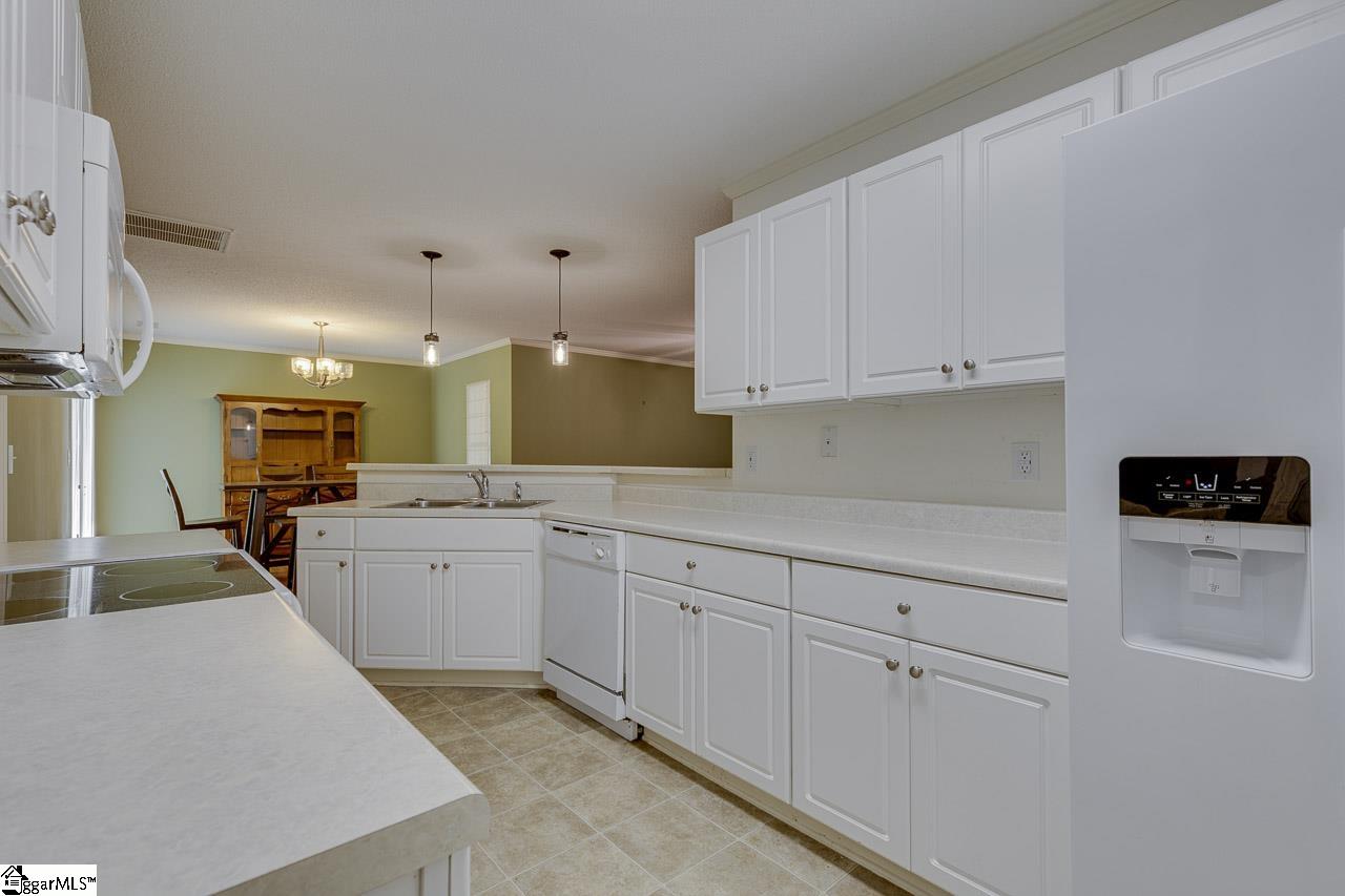 1010 Meehan Way Property Photo 19