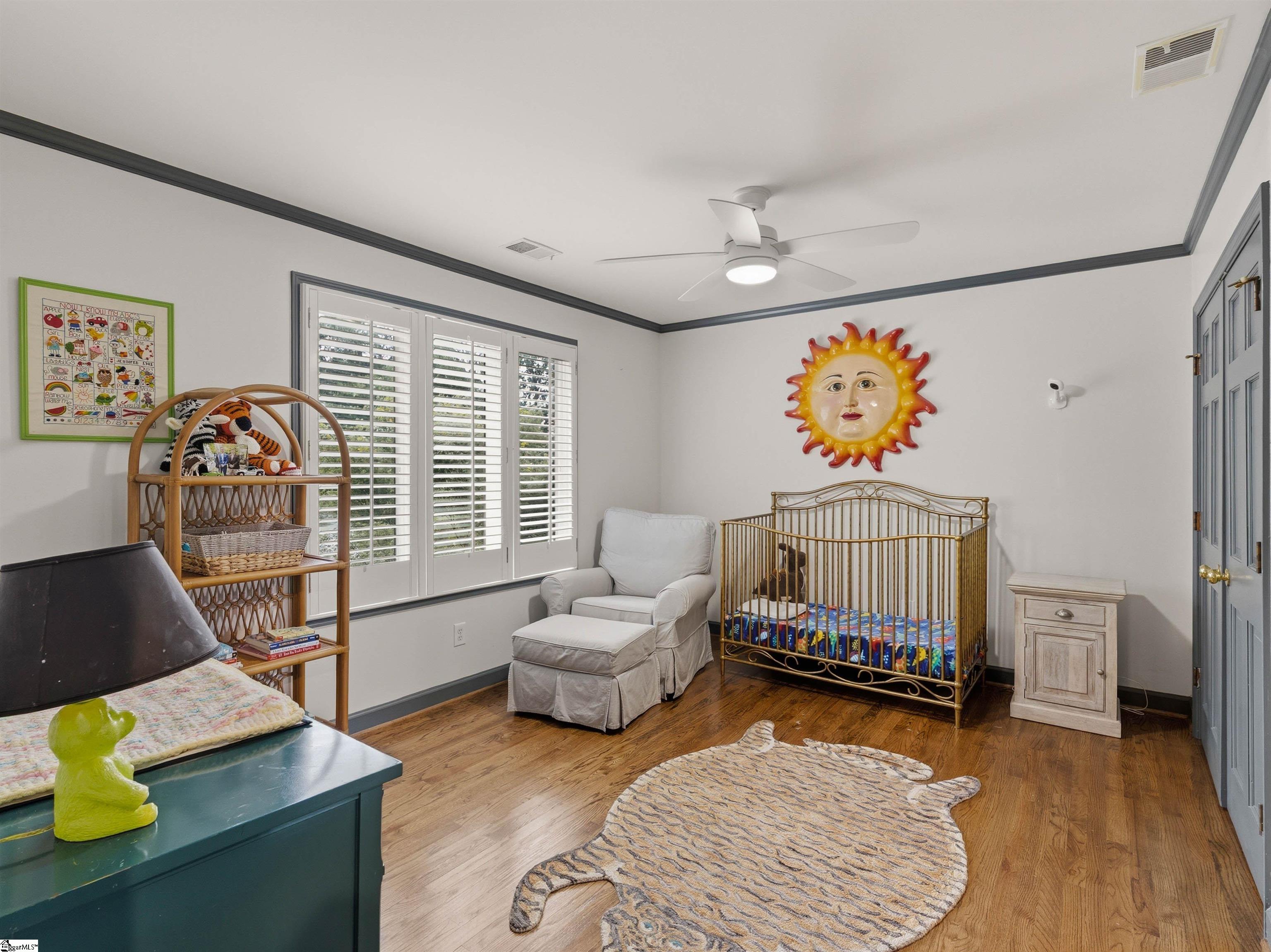 112 E Round Hill Road Property Photo 35