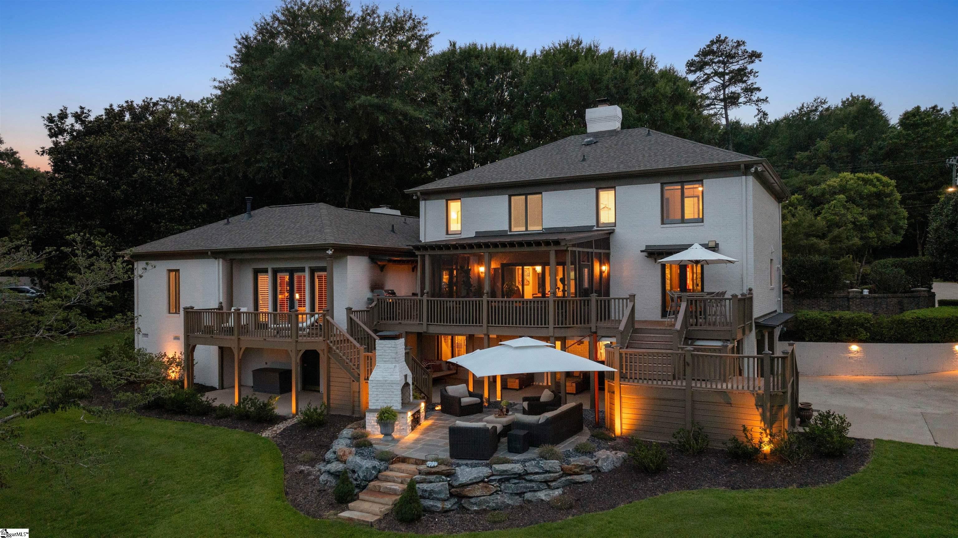 112 E Round Hill Road Property Photo 43