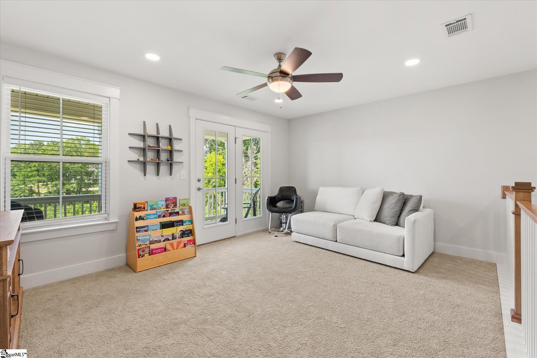 16 Toynbee Drive Property Photo 32