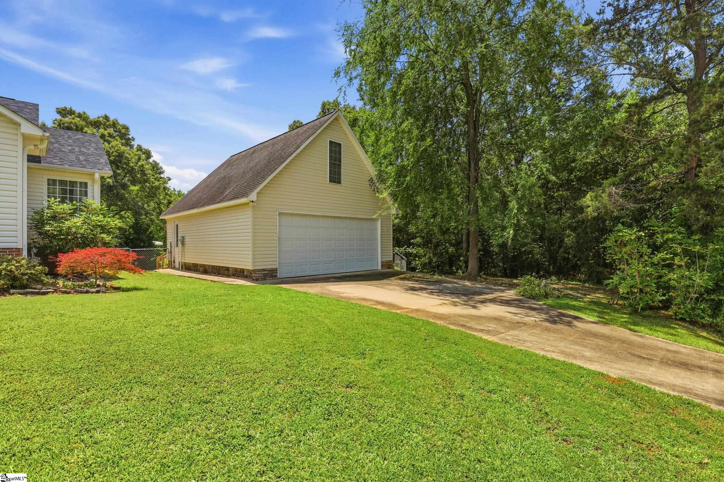 509 Old Shoals Drive Property Photo 2