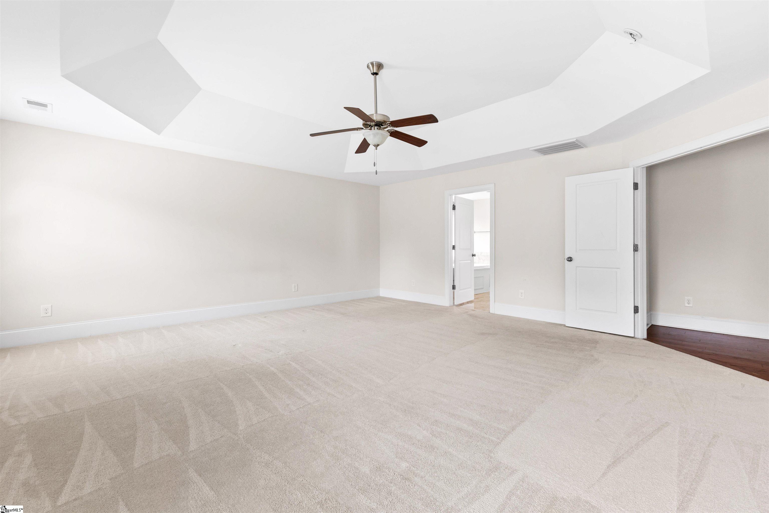 5 Lakeway Place Property Photo 24