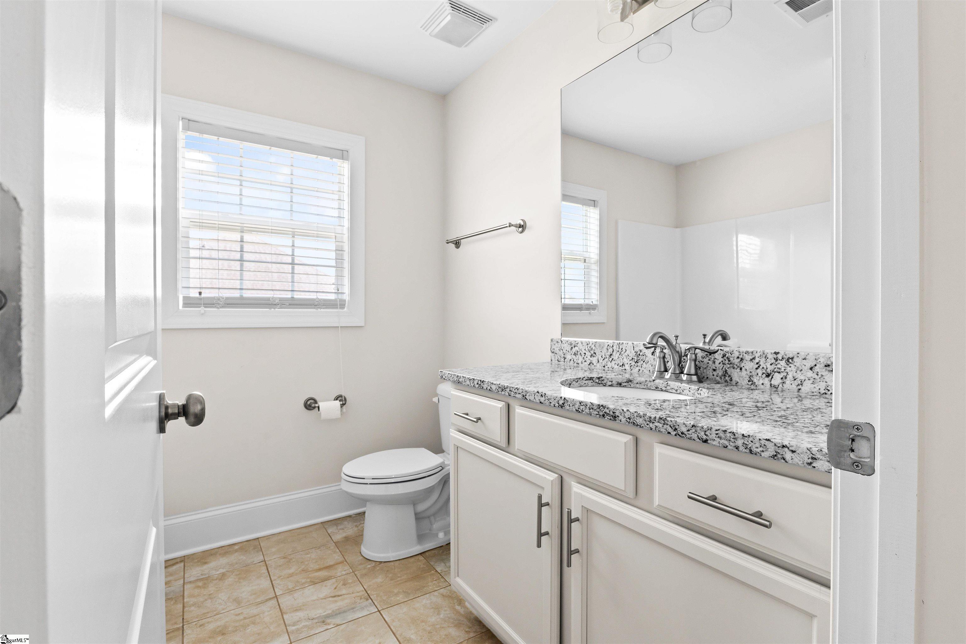 5 Lakeway Place Property Photo 31
