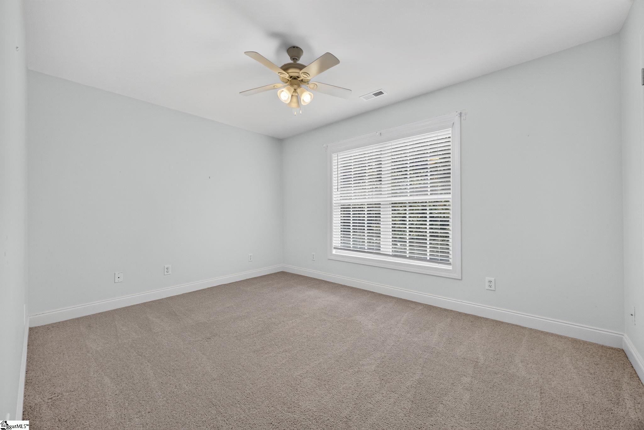 105 Meadow Green Drive Property Photo 33