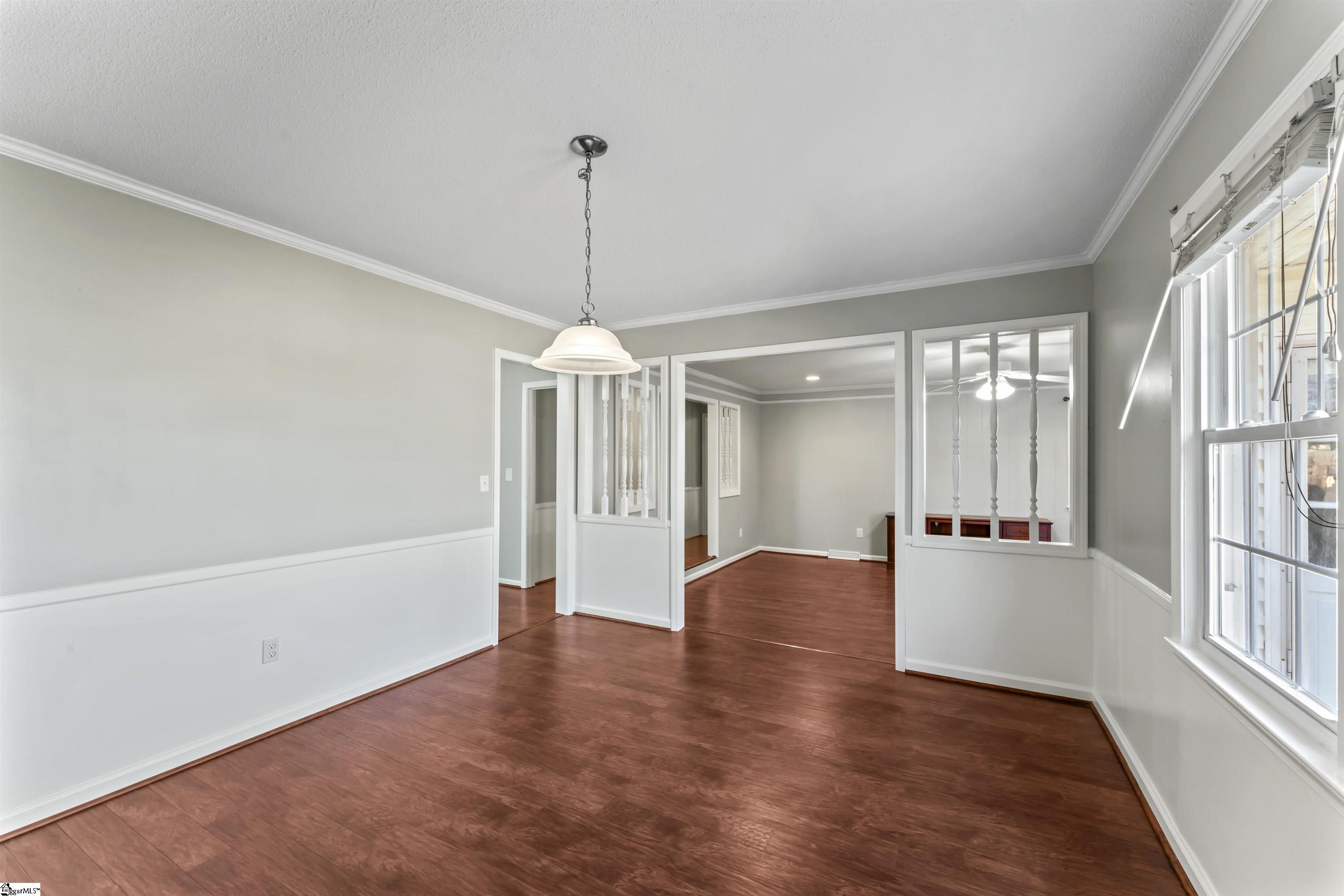 304 Stonehaven Drive Property Photo 6