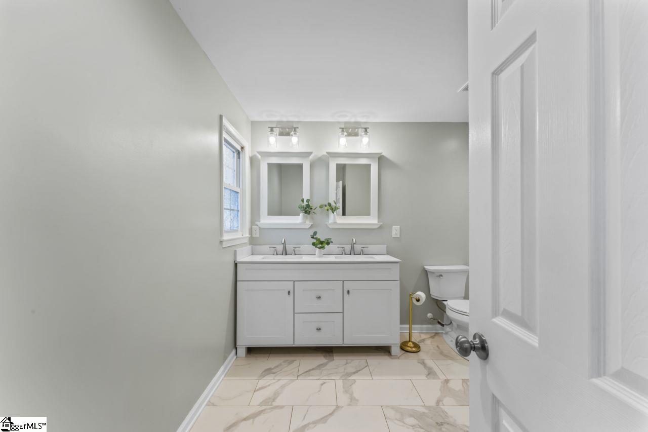 304 Stonehaven Drive Property Photo 19