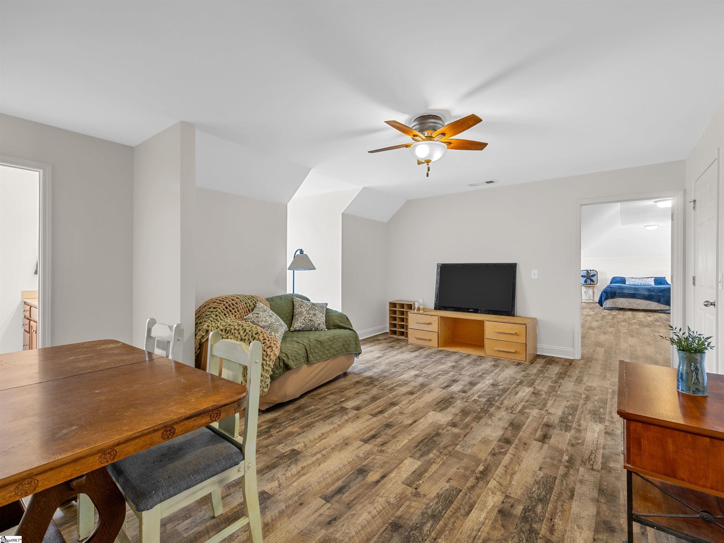 510 Cole Road Property Photo 33