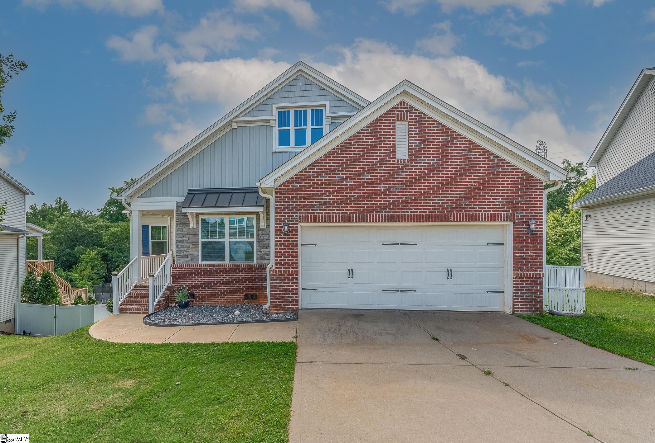 240 Rivers Edge Circle Property Photo 1