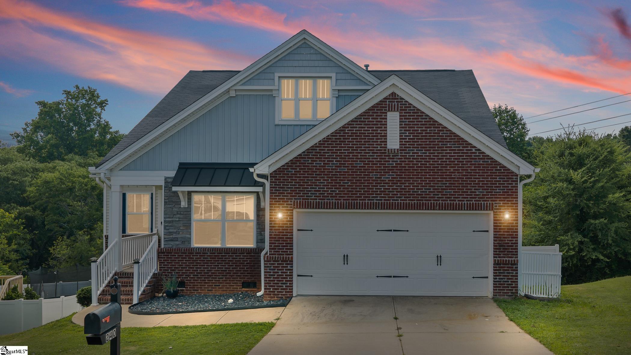 240 Rivers Edge Circle Property Photo 2