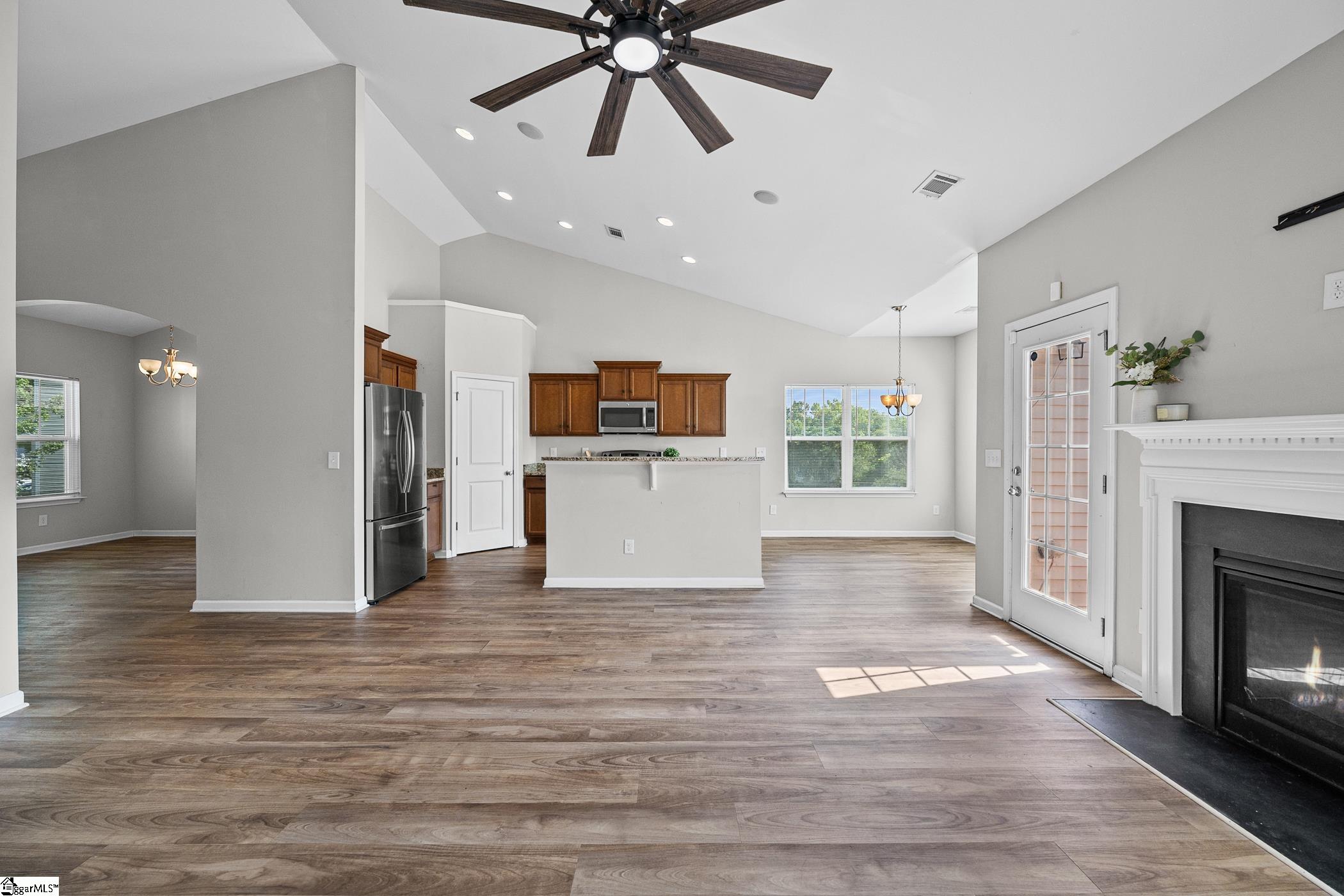 240 Rivers Edge Circle Property Photo 3