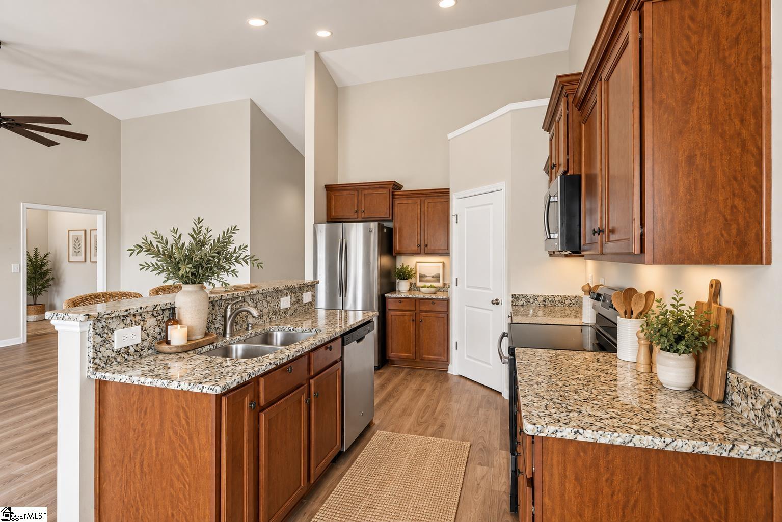240 Rivers Edge Circle Property Photo 8
