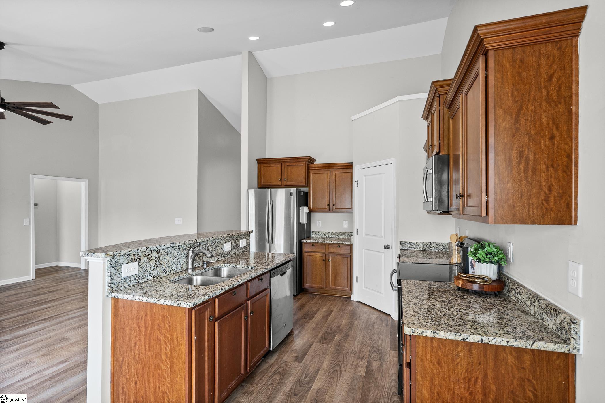 240 Rivers Edge Circle Property Photo 10