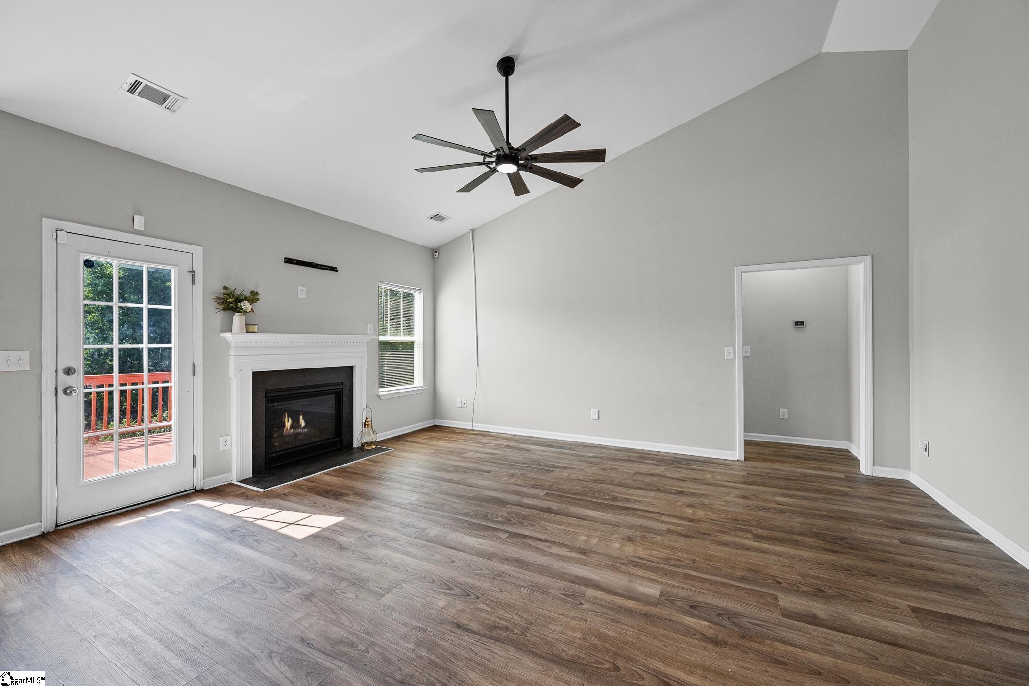 240 Rivers Edge Circle Property Photo 14