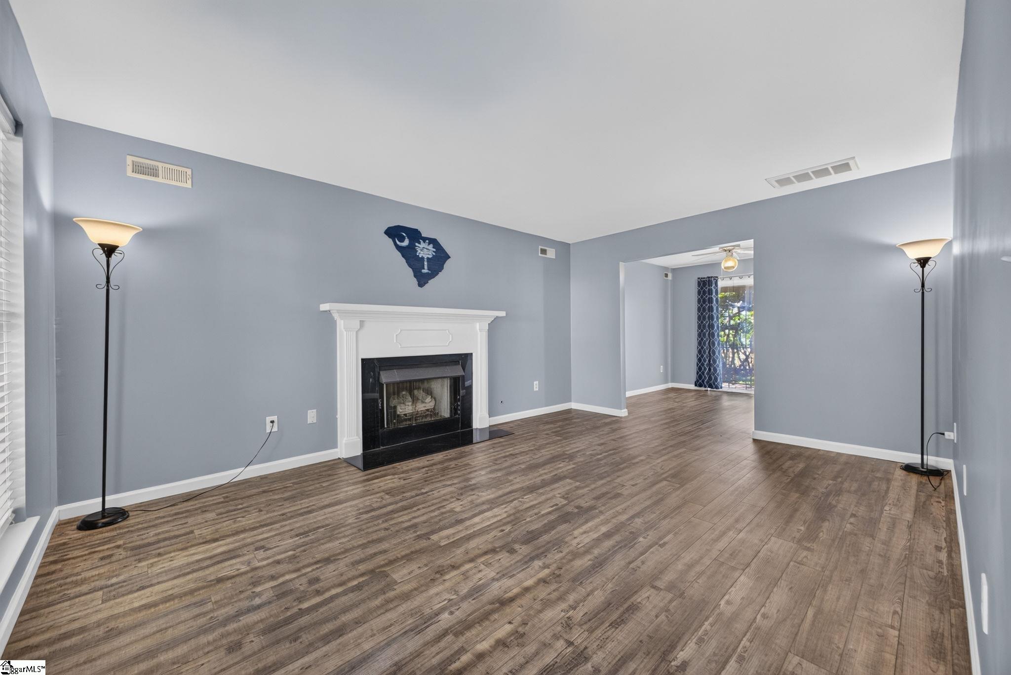 109 Twin Falls Drive Property Photo 4