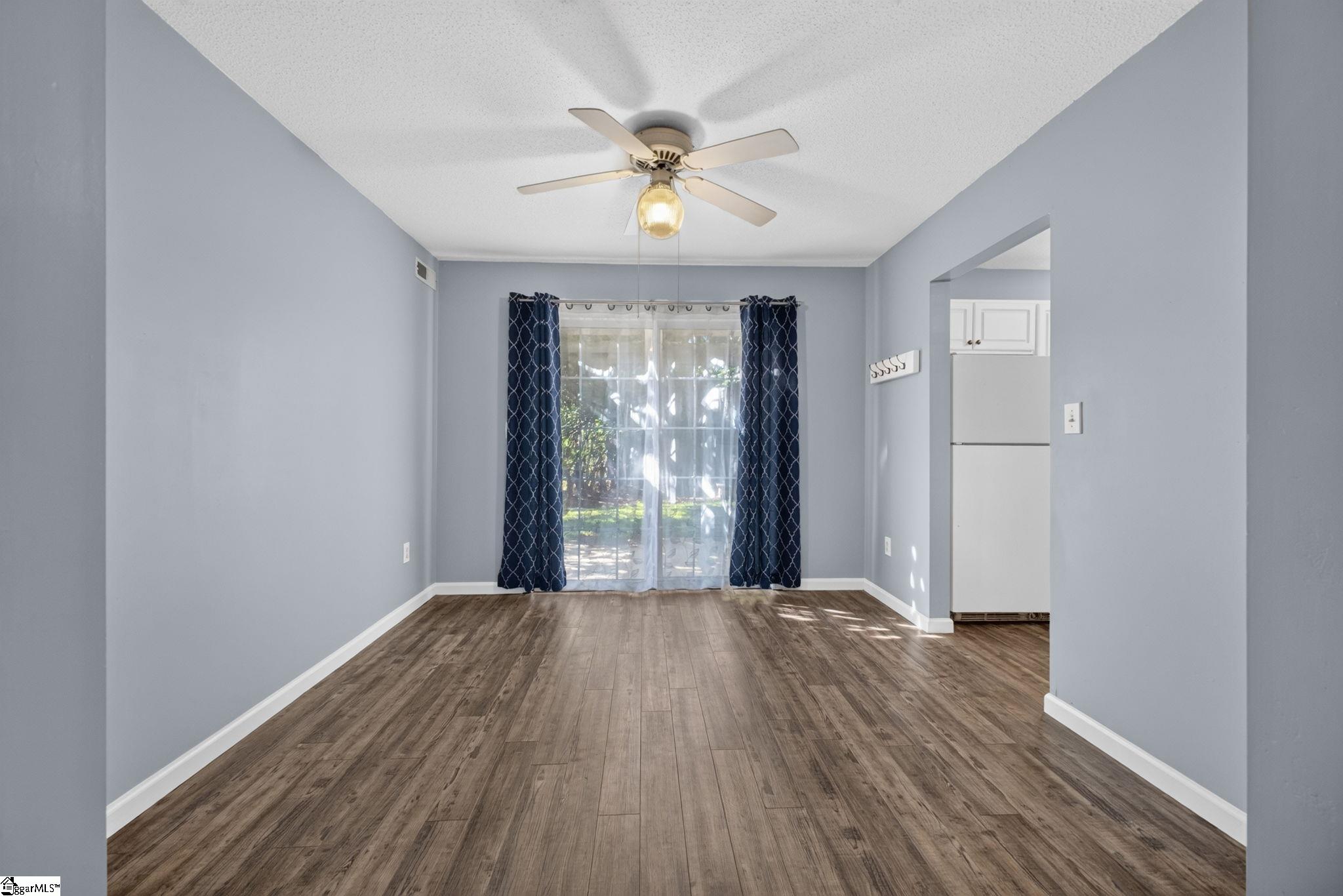 109 Twin Falls Drive Property Photo 8