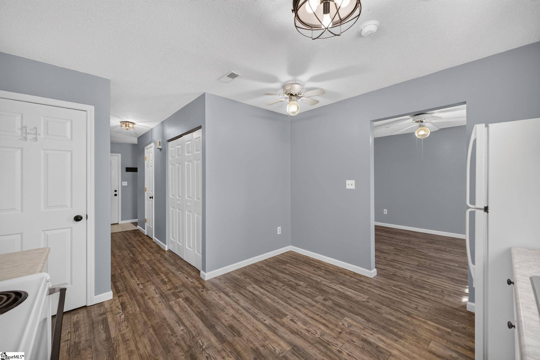109 Twin Falls Drive Property Photo 18