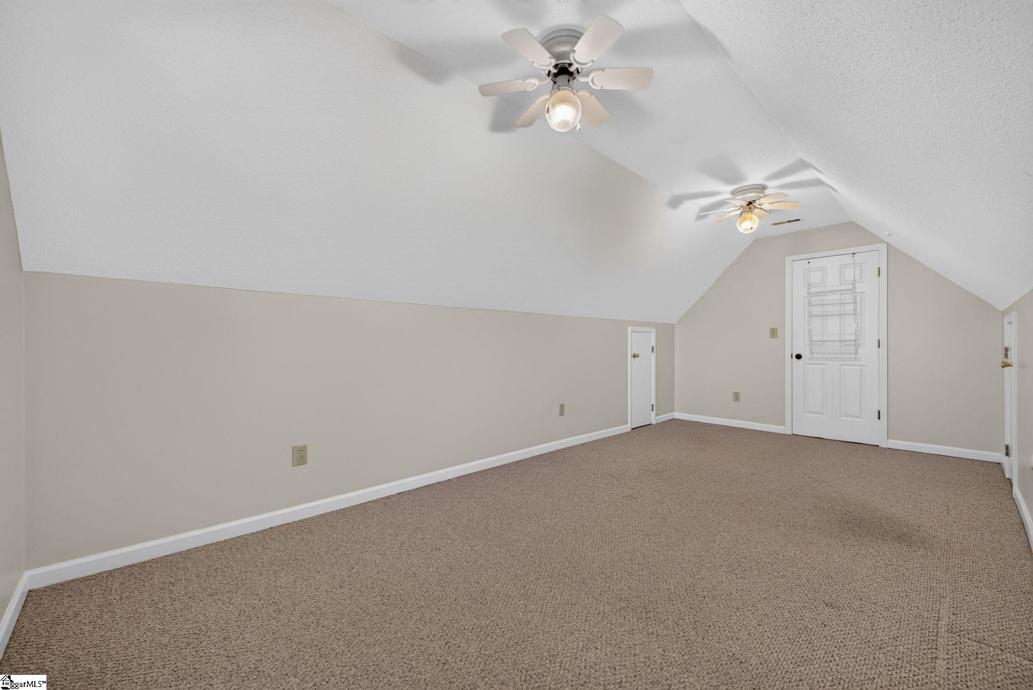 109 Twin Falls Drive Property Photo 32