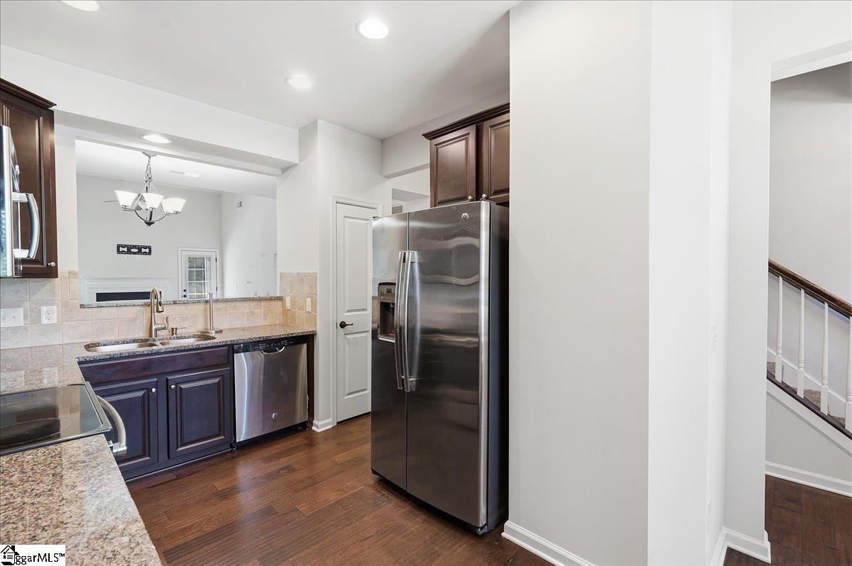 309 Bellerive Drive Property Photo 5