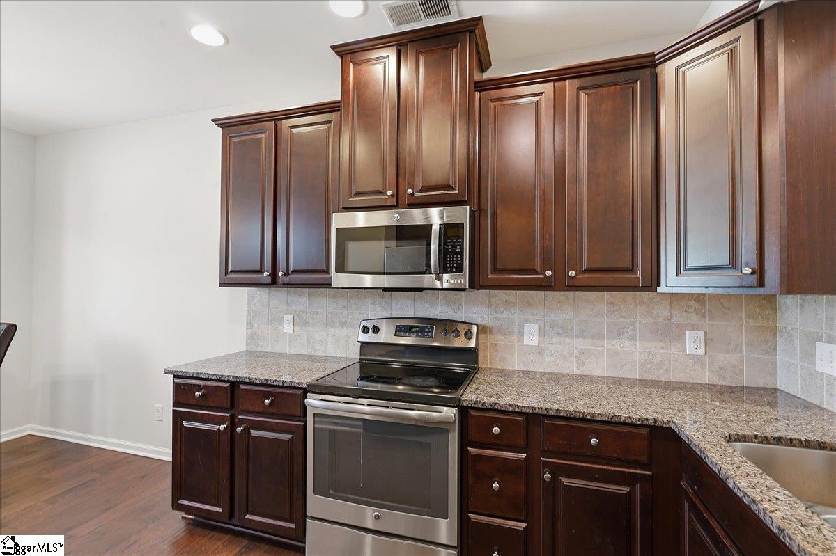 309 Bellerive Drive Property Photo 6
