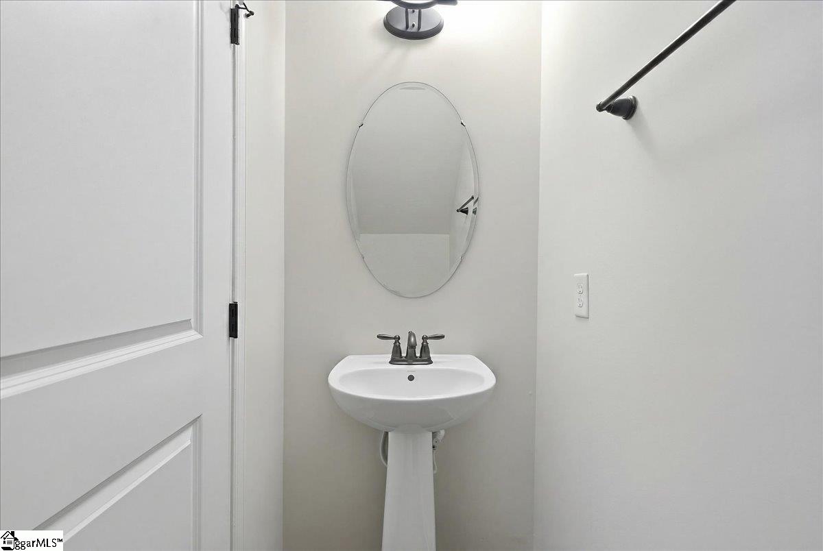 309 Bellerive Drive Property Photo 7