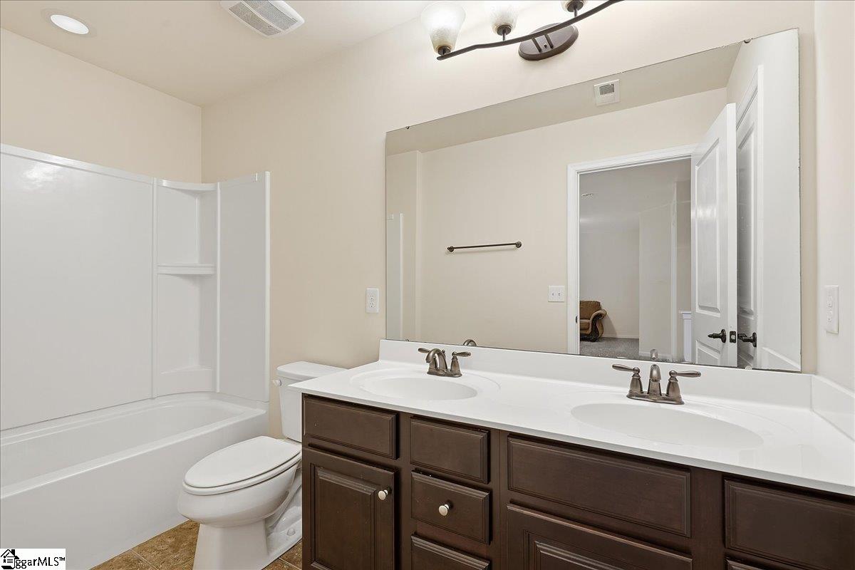 309 Bellerive Drive Property Photo 21